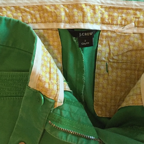 J Crew green 3” chino shorts - Picture 3 of 4